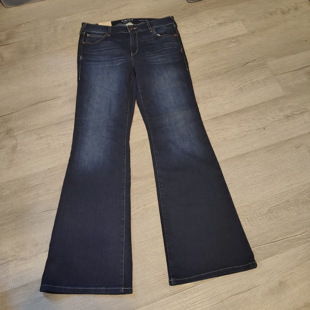 Ariat UltraStretch Flare Jeans Perfect Rise Dark Wash Denim 31R NWT